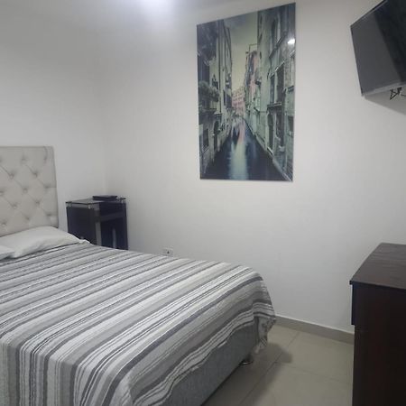 Luxury Suites P. Kennedy Lima Exterior foto